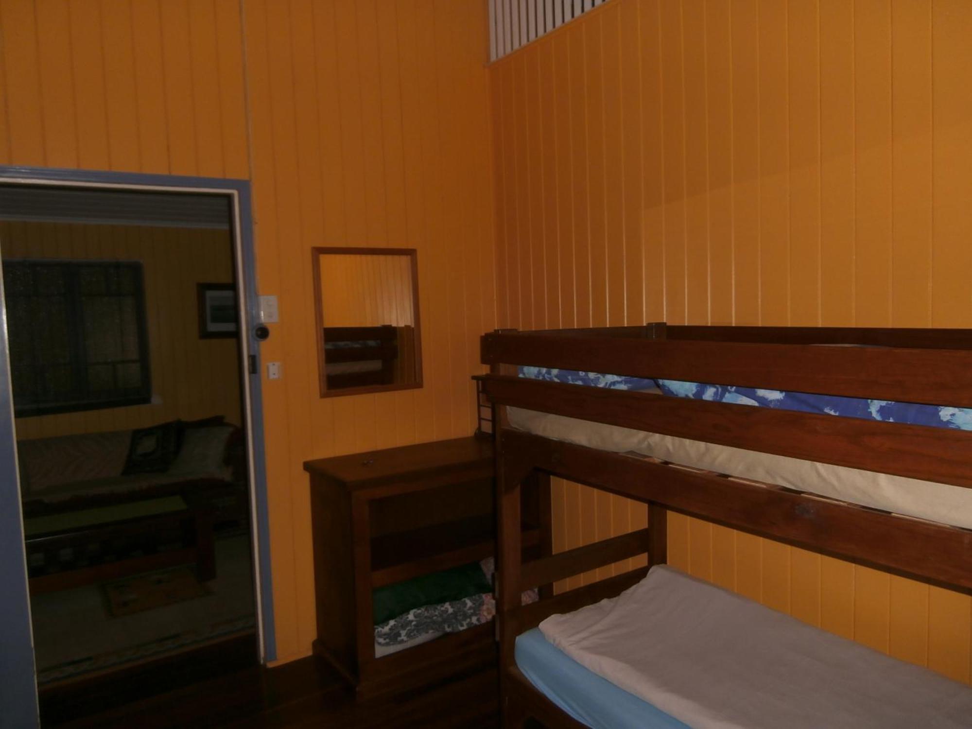 Mango Tourist Hostel Hervey Bay Rum bild