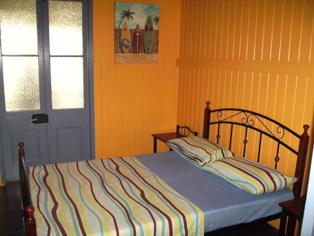 Mango Tourist Hostel Hervey Bay Rum bild